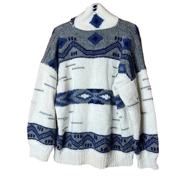 Hand made authentic knitted sweater size XL blue and white winter top outerwear - Picture 3 of 3